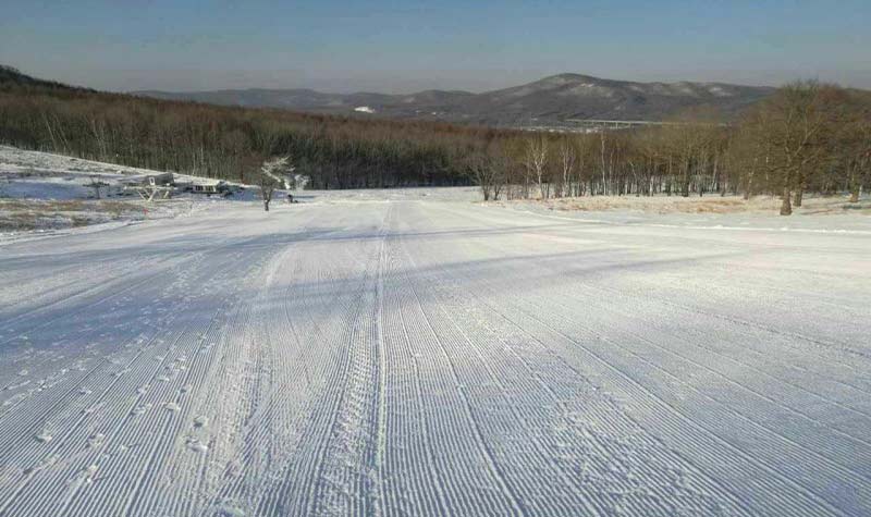 平山神鹿滑雪場